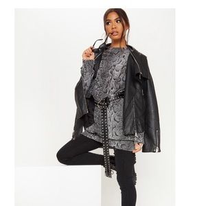 Pretty Little Thing Oversized Snakeskin Sweater